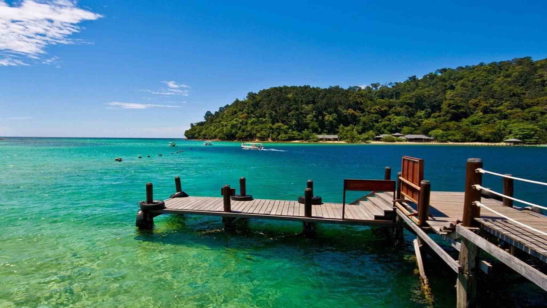 Lang Co Beach
